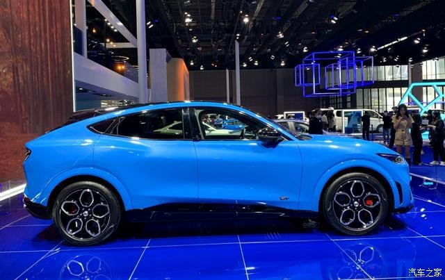 福特Mustang Mach-E降价高达8,100美元